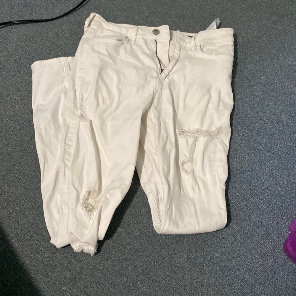 White skinny ripped jeans